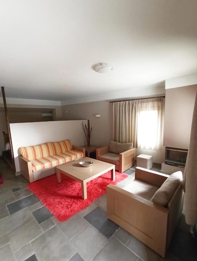 Guesthouse Vasiliki Steni Dhirfios Exterior photo