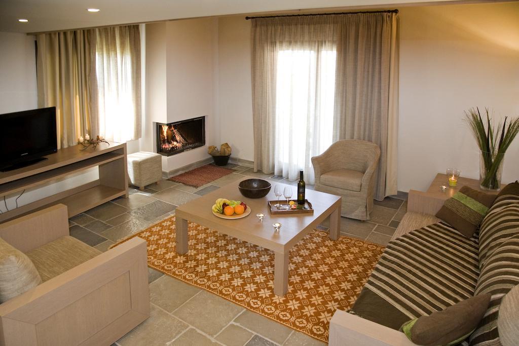 Guesthouse Vasiliki Steni Dhirfios Room photo