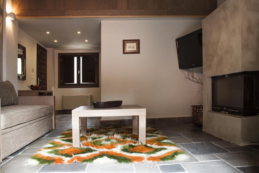 Guesthouse Vasiliki Steni Dhirfios Exterior photo
